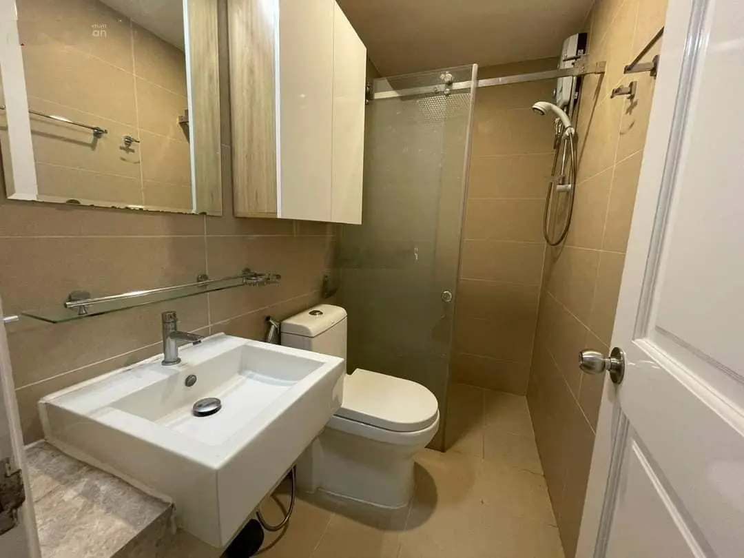 Cô trâm bán nhà đ.trần văn dư 60m2 1t1l 2pn 2wc giá full 3tỷ250 đã có sổ hồng, hẻm ô tô