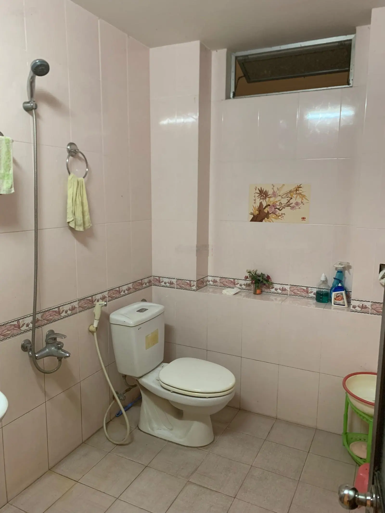 Bán nhà 3 tầng kiên cố mặt tiền Lê Trung Đình chính chủ, 250m2 sàn, 3 phòng ngủ, sổ hồng riêng