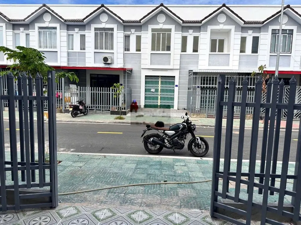 Nhà mặt tiền cao cấp, nâng cấp vật tư, phường 4, Trà Vinh