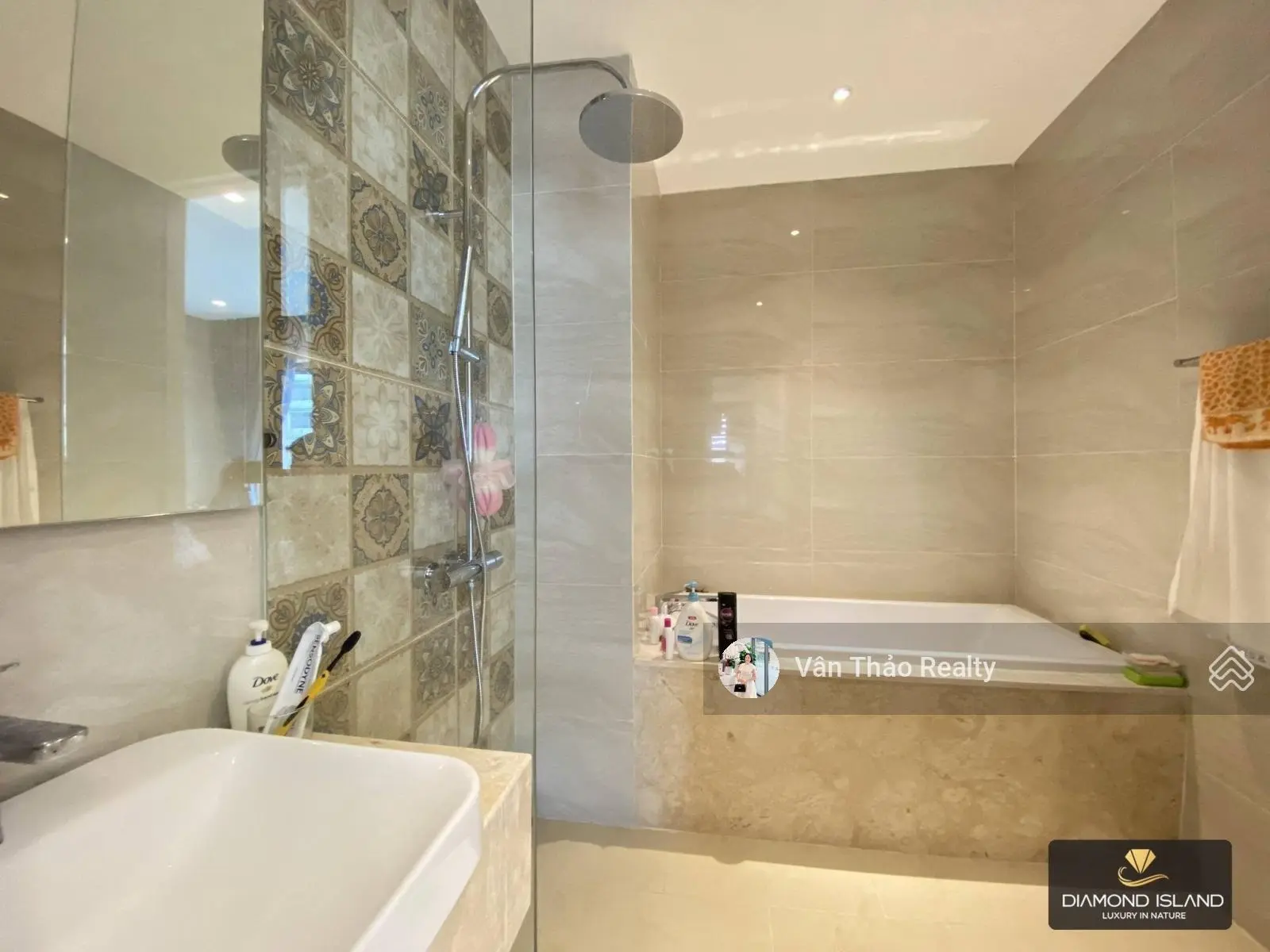 (Tầm nhìn xuất sắc) Căn hộ 3PN 143m2 - cỡ lớn view sông, Landmark 81, Bitexco ngay Quận 2