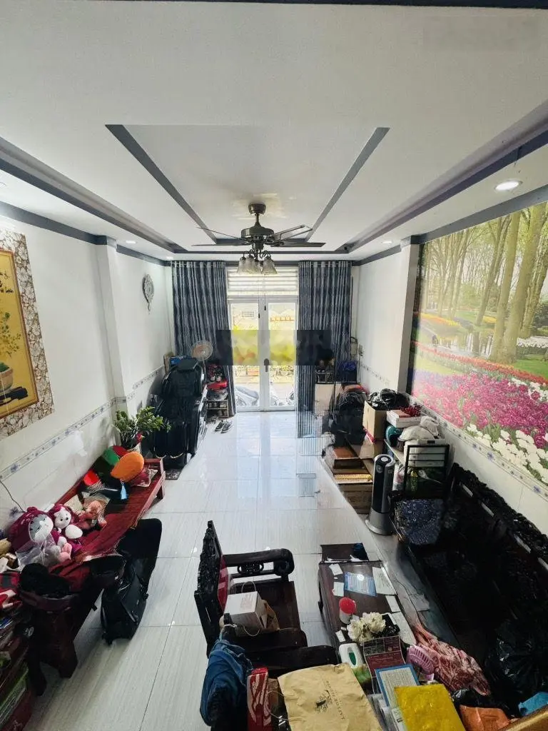 Bán nhà 4 tầng, đường 6 mét, diện tích : ngan 4 mét, dài 13,5 mét. Giá 6 tỷ 500 thương lượng.