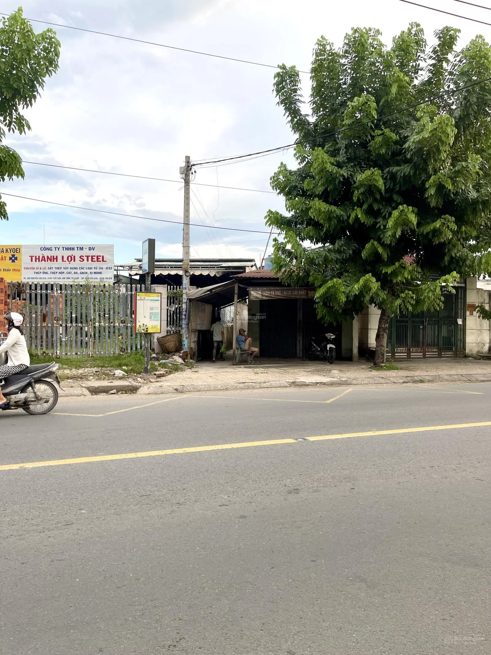 Bán nhà mặt tiền Nguyễn Văn Bứa . Khu mua bán sầm uất. 277m2. Có dòng tiền 30tr/tháng . Giá : 12 tỷ