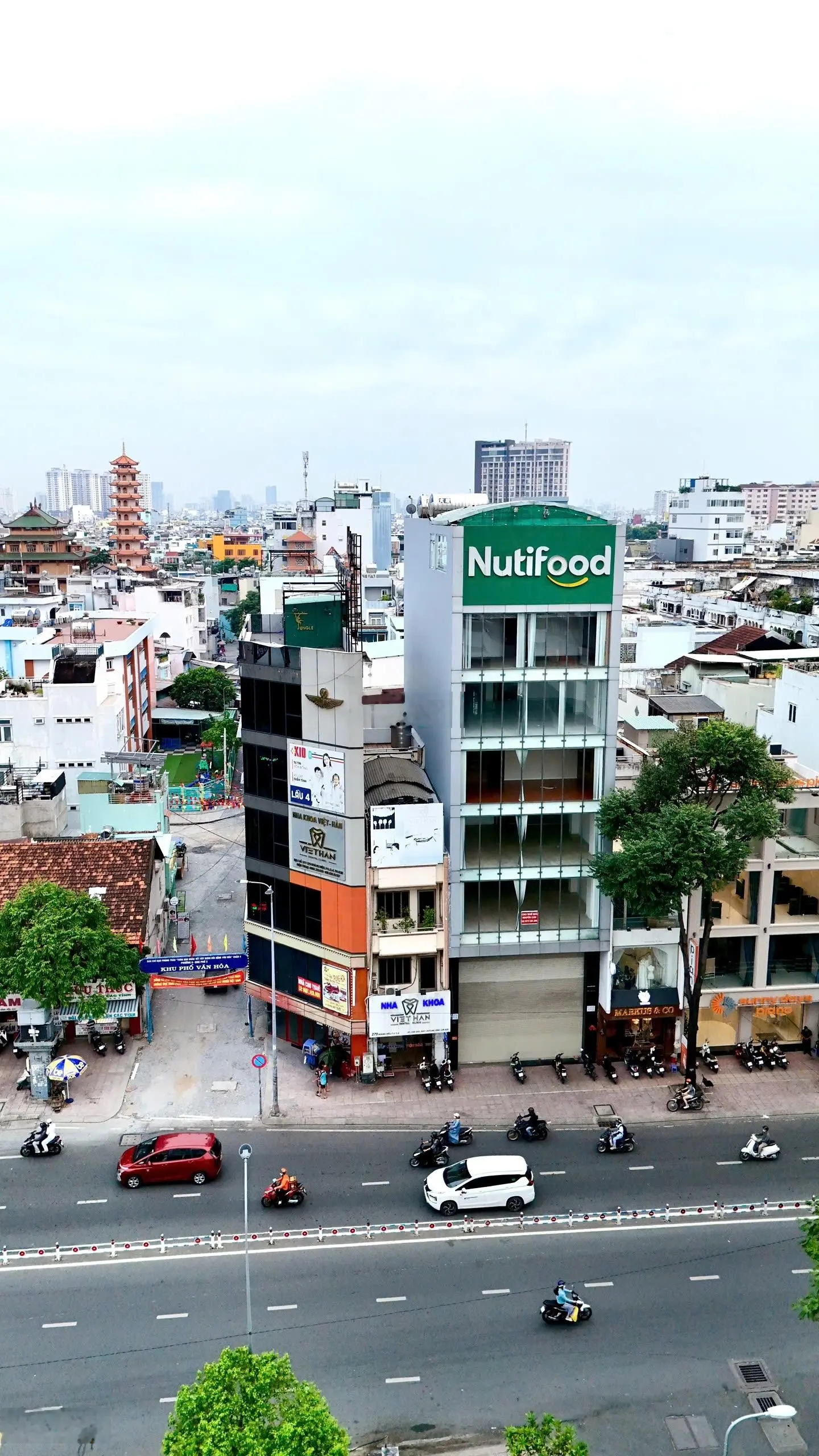 Bán nhà mặt tiền 279 hoàng diệu quận 4