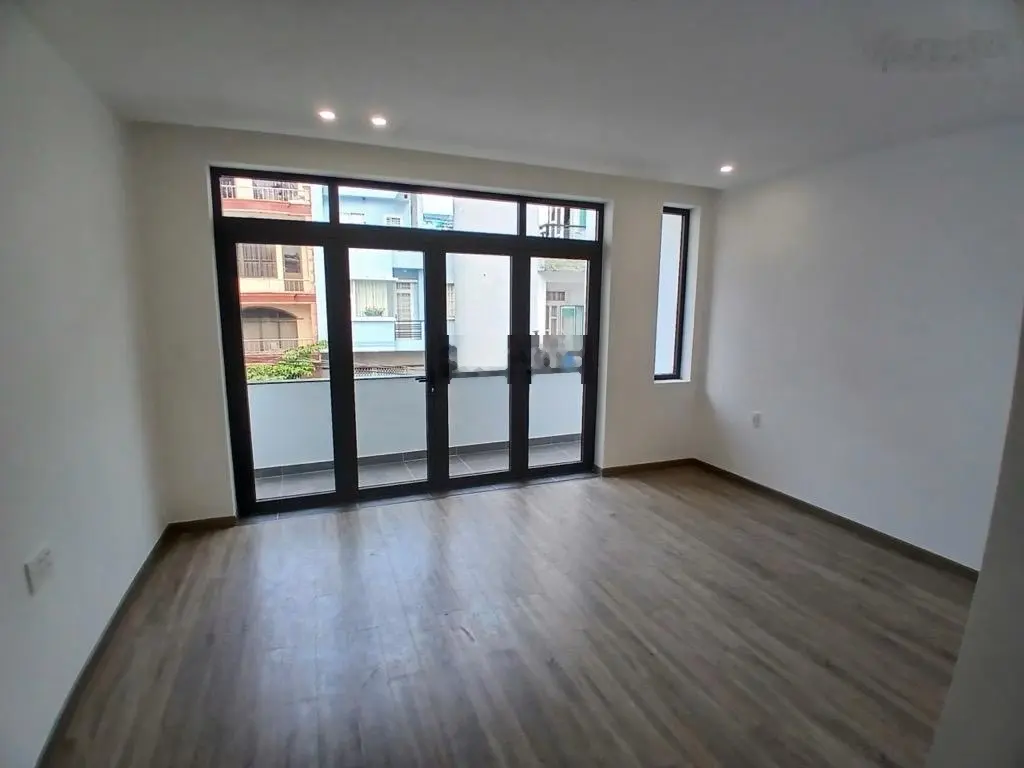 Ngay nhà máy ô tô Mercedes, cách mặt tiền Quang Trung 50m, HXH 90m2, 4,8m X 19m Chỉ có 7,9 tỷ