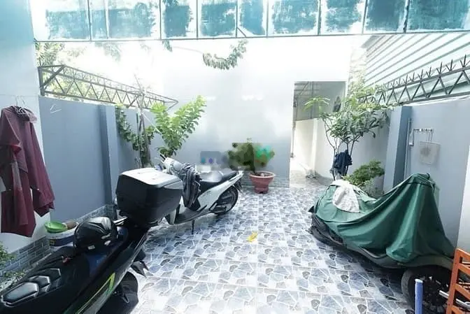 Bán nhà mặt tiền kinh doanh, 130m2, 4 tầng, nhỉnh 7Tỷ, Hà Huy Giáp Q12