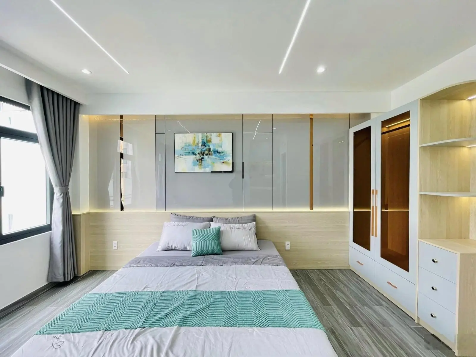Kẹt tiền, tôi bán nhà ở Trần Khánh Dư - Quận1 kế bên chợ Tân Định, cho thuê 35triệu. Giá 3tỷ6/62m2