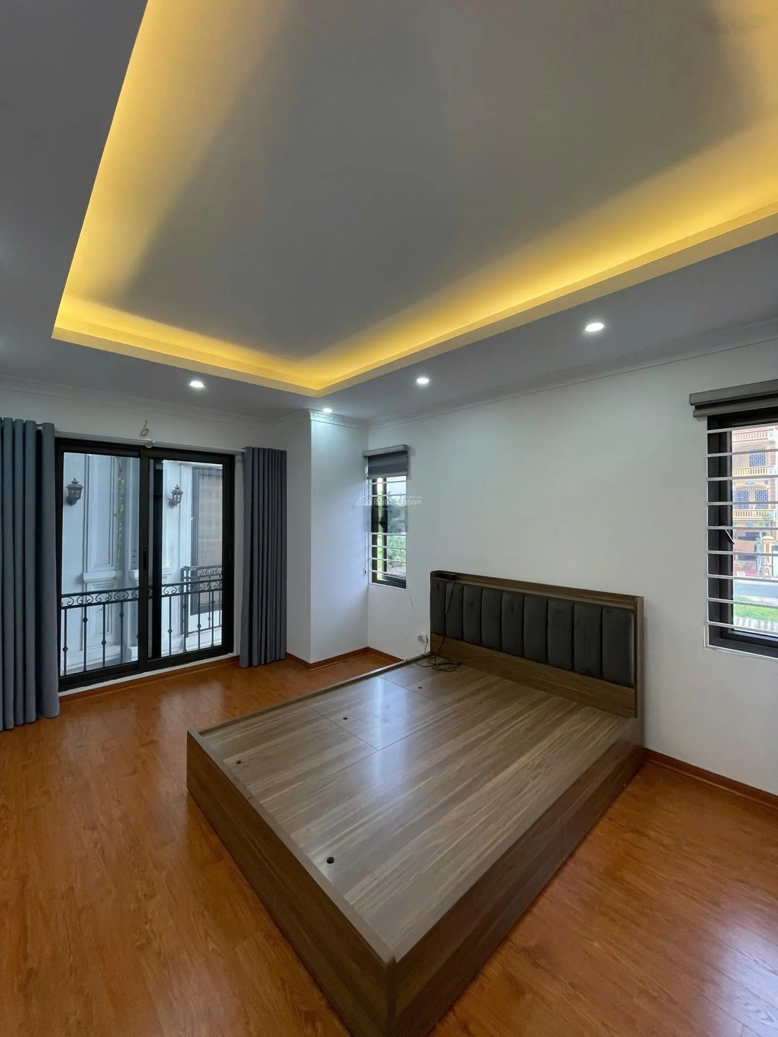 6 tỷ hơn 45m2 nhà phố Hoa Lâm Việt Hưng