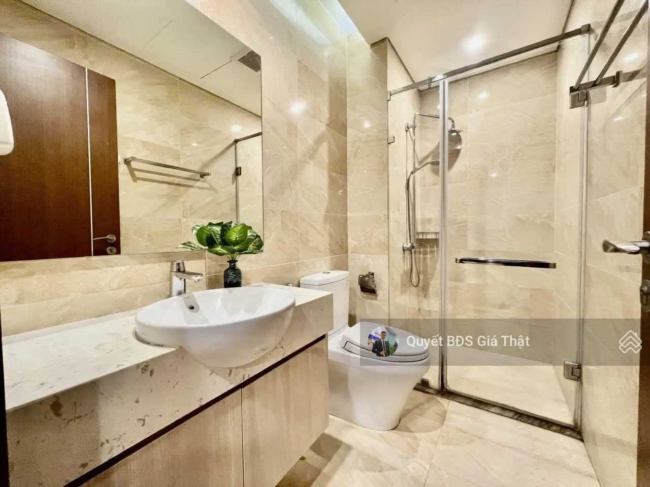 (Giá thật) chính chủ bán căn 78m2 3PN + 2WC ban công Đông Nam tầng cao 7.5 tỷ The Legend
