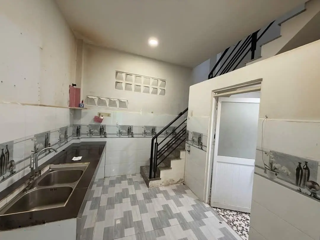 - Nhà Bán vị trí đẹp Đường Bình Tiên Phường 8 #Quận6 - DT : 3,75m x 9m