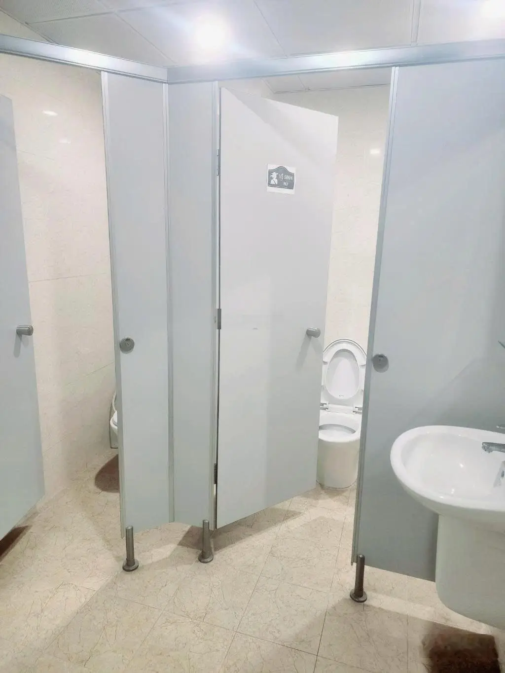 8 Tầng,77m2, Mặt phố Tân Mai, Phường Tương Mai, quận Hoàng Mai, dòng tiền 2 tỷ/năm