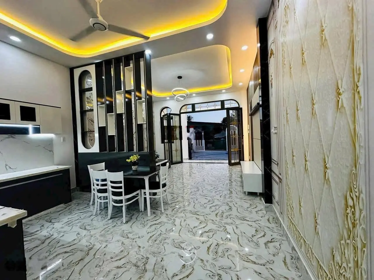 Bán gấp Nhà riêng 100m2, 18 triệu / m2 tại Đinh Đức Thiện, Bình Chánh, HCM Hot!