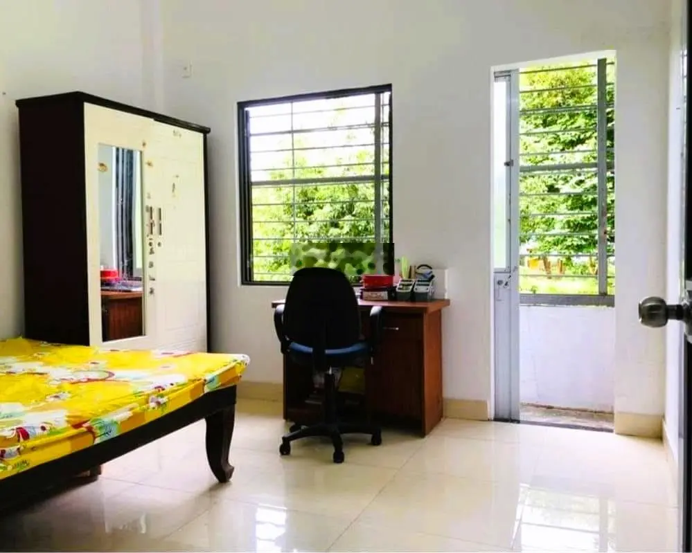 Bán nhà Tạ Quang Bửu, 48m2, ngang 4,5m, gần cầu Tạ Quang Bửu, hẻm sạch, giá tốt chỉ 4 tỷ 190