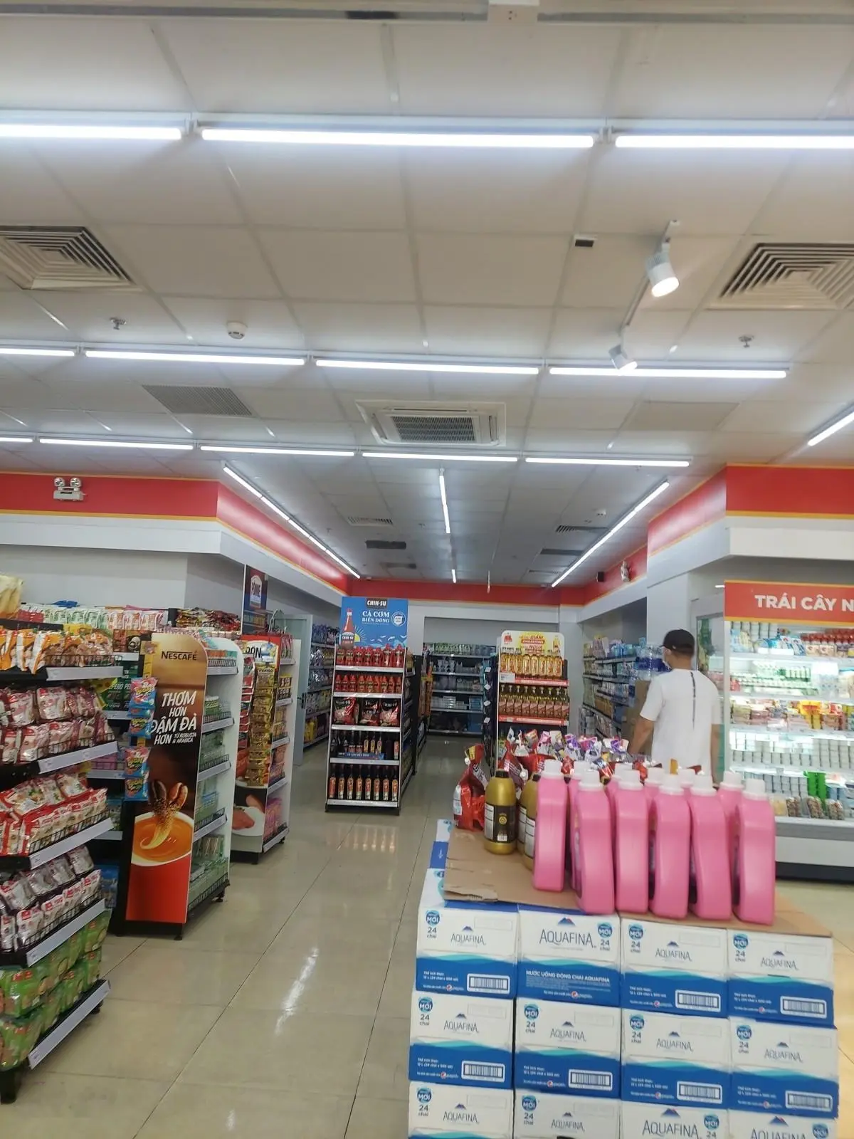 Cần bán gấp căn shophouse, sàn TM Royal City, 228m2, T1, MT 10m, giá 29,5 tỷ