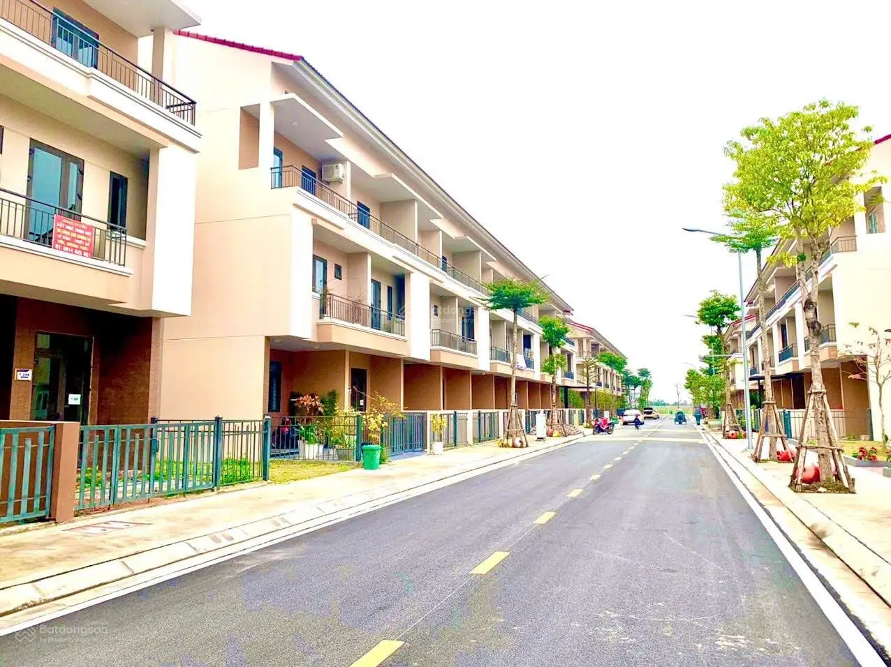 Bán nhà phố 75m2 Centa City view công viên - Cửa ngõ Vinhomes Royal Island