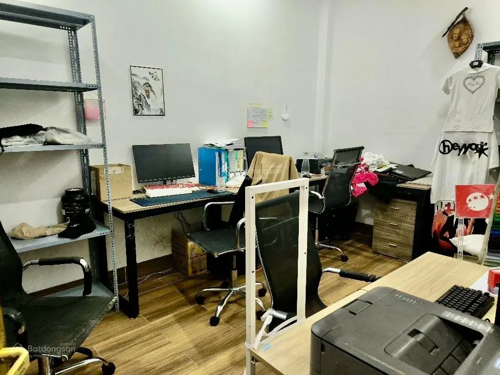 Chủ nhiệt bánnhà mặt tiển kinh doanh rộng lớn - đường 8m - xe hơi ngủ trong nhà! đường số 2 - ph