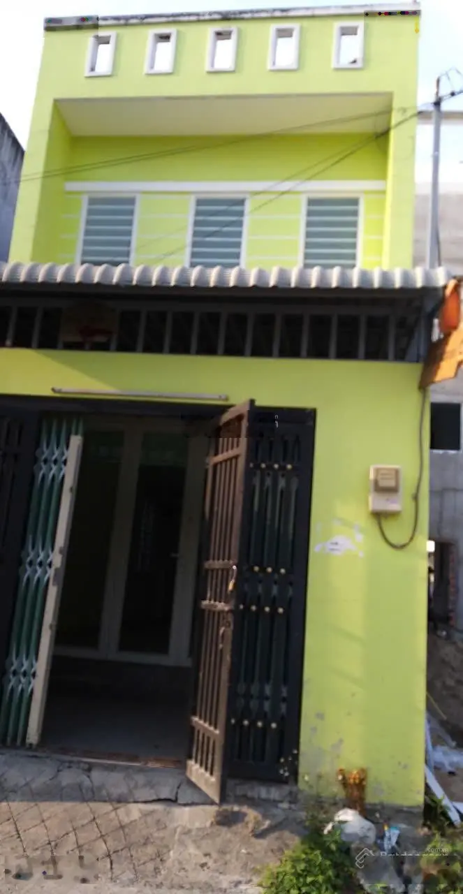 Nhà 1 trệt 1 lầu bên hông chợ Long Trường dt 53m2 sàn 80m2 giá 3.35 tỷ