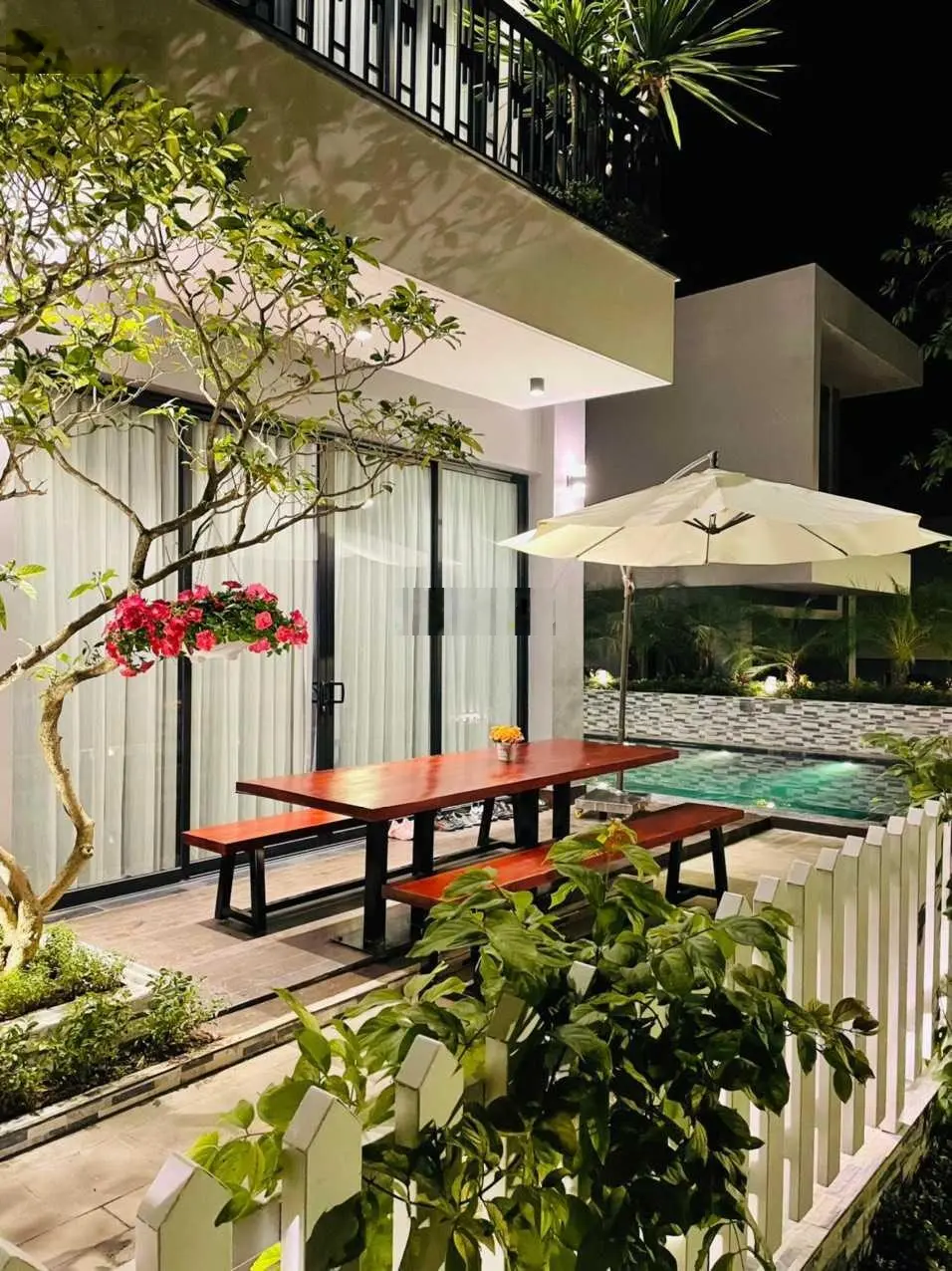 Bán gấp biệt thự dãy F2 thuộc dự án Venus by flamingo, 250m2 full nội thất. LH 0931 793 ***