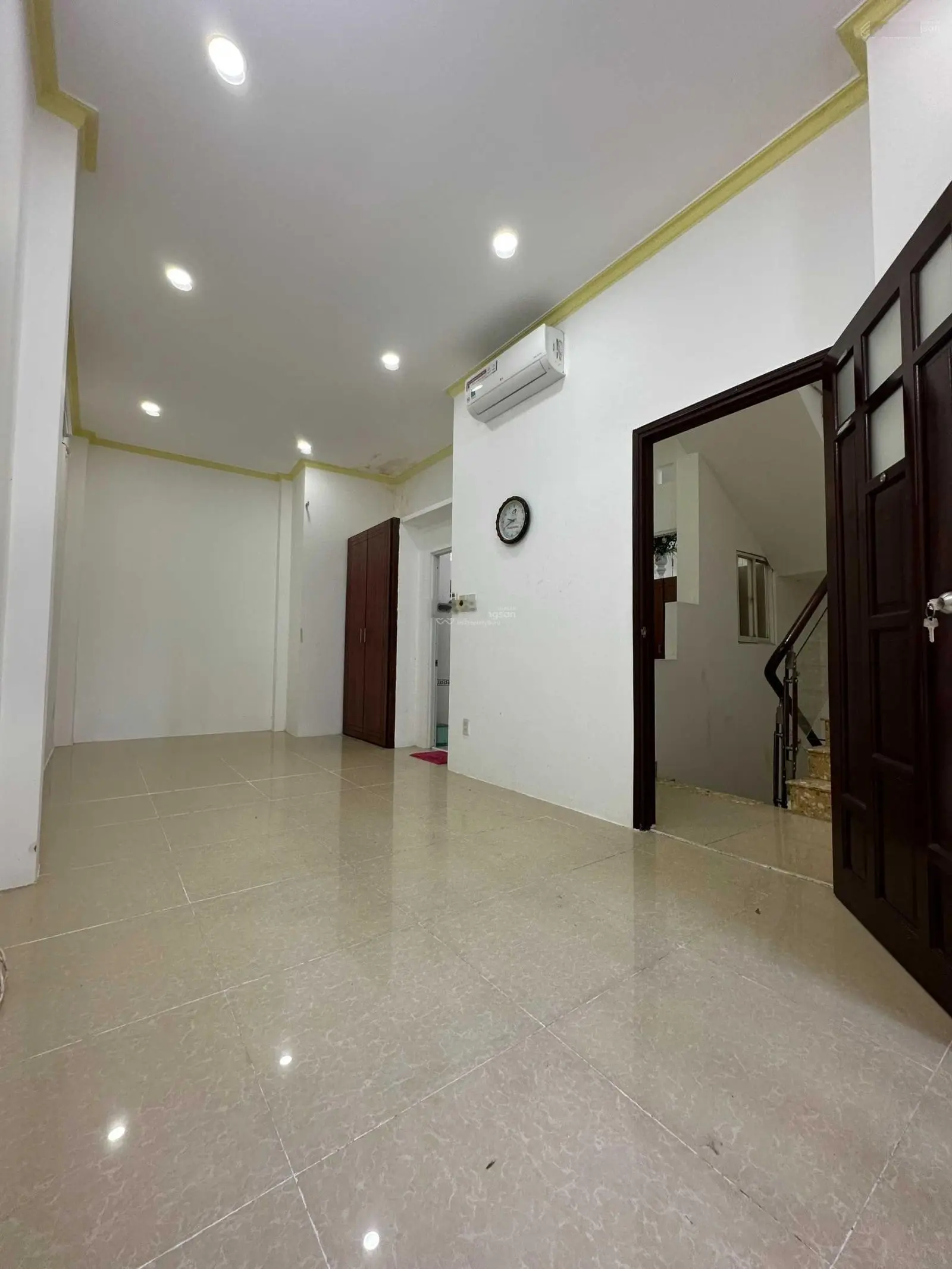 Bán nhanh nhà 55m2 Huỳnh Mẫn Đạt, P. 7, Quận 5, nhà 2 lầu ở liền, giá 5.6 tỷ/TL