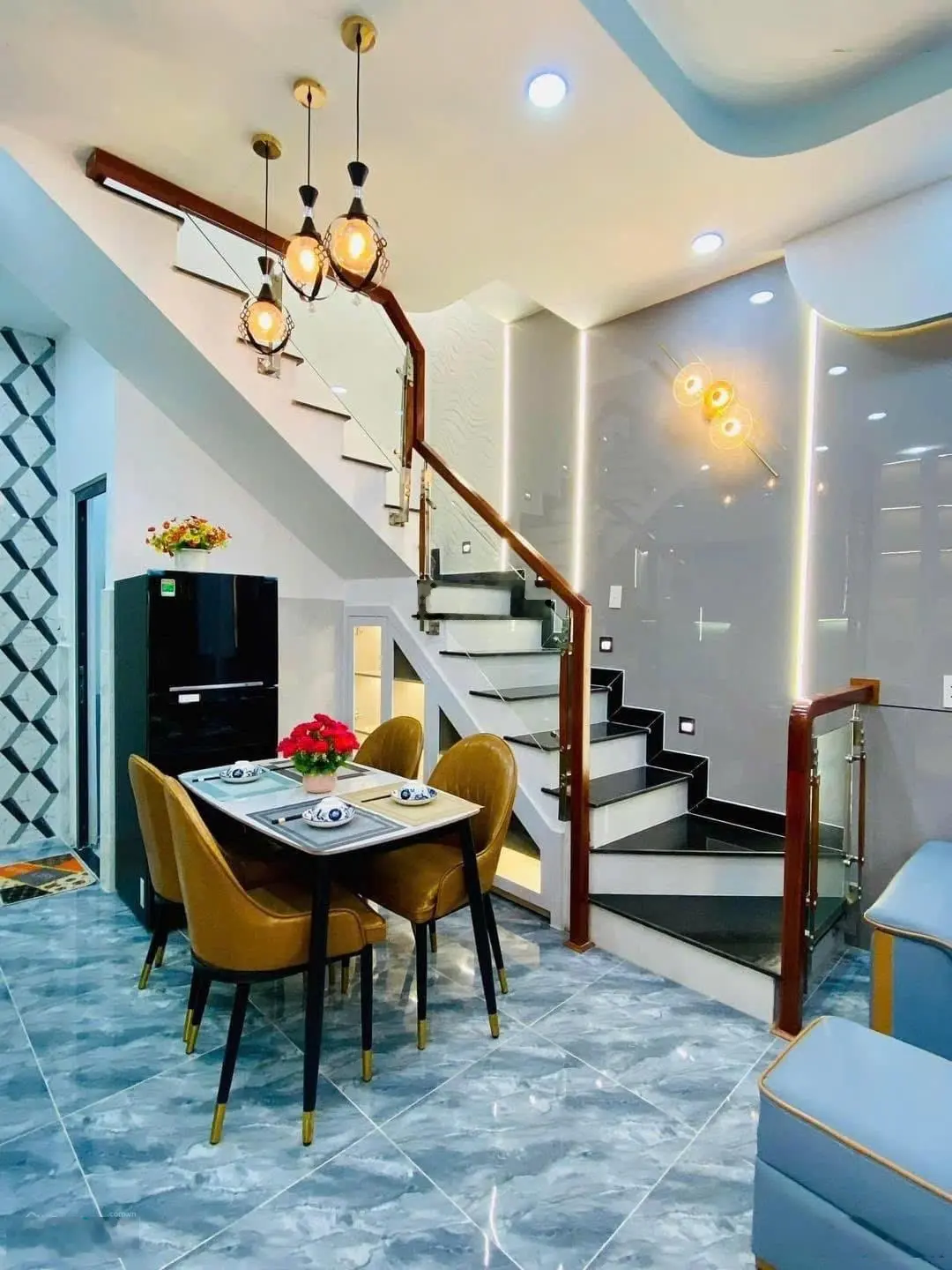 Dọn về quê cần bán nhà Quận Bình Thạnh hẻm số 109 Nguyễn Thượng Hiền. Giá 3tỷ080TR, DT 41m2
