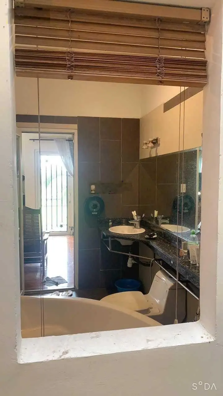 Bán nhà mới ở liền - sát mặt tiền Nguyễn Văn Đậu, P. 11, Bình Thạnh, 4x19m, 5 tầng, 5 PN lớn
