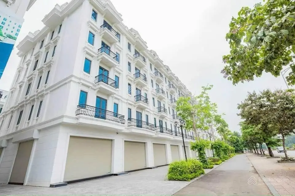 Chính Chủ Bán Gấp Liền Kề Kiến Hưng Luxury , rất phù hợp cho ae đầu tư sinh lời