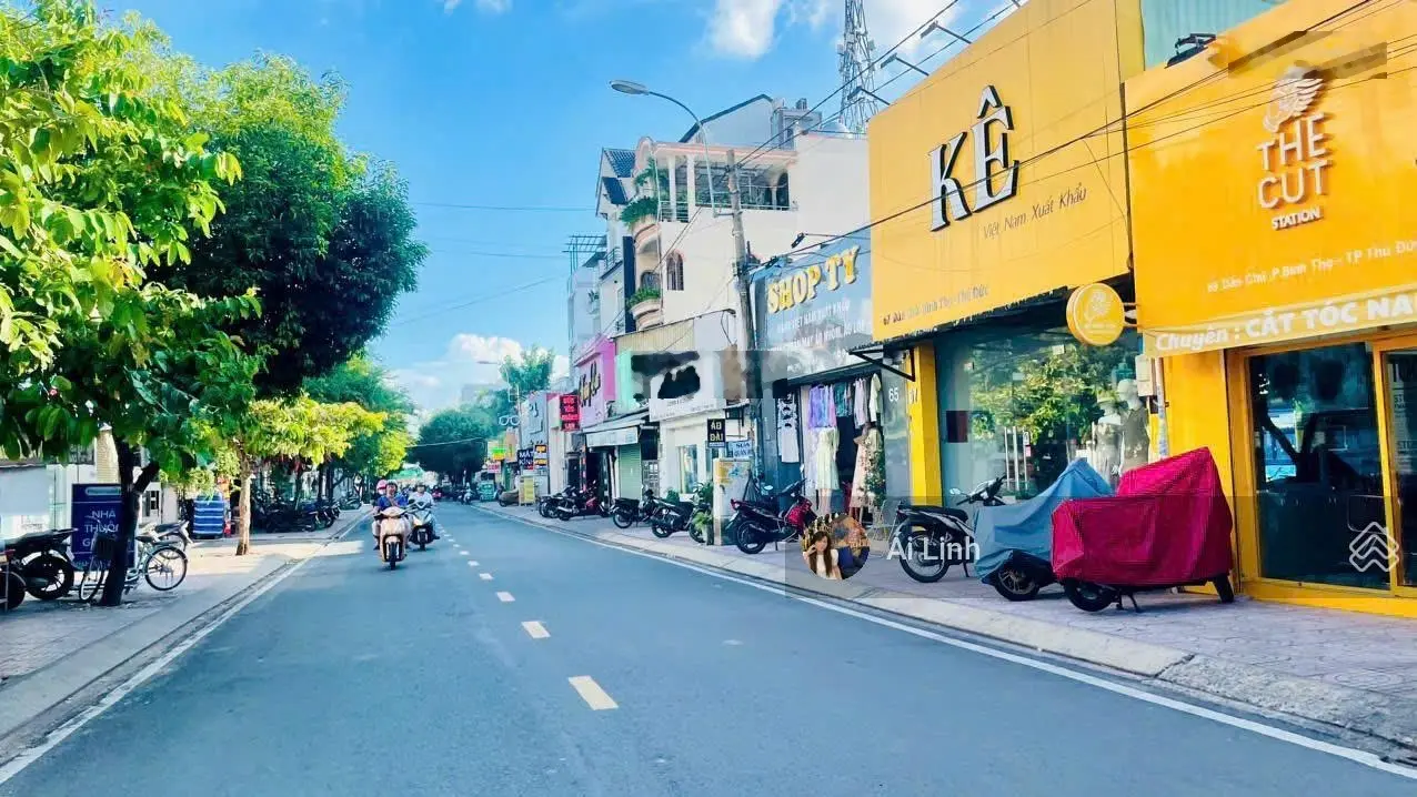 Nhíc 9 tỷ Nhà 2 tầng mặt tiền Dân Chủ góc Võ Văn Ngân ngay Vincom khu VIP Bình Thọ sẵn TN 18tr/th