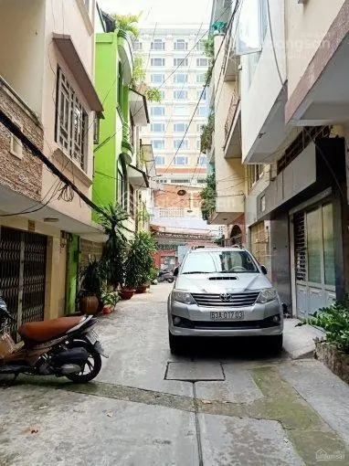 Chính chủ cần bán HXH Trần Hưng Đạo, Quận 1. DT: 11x23m. DTCN: 245m2. Giá: 180 triệu/m2