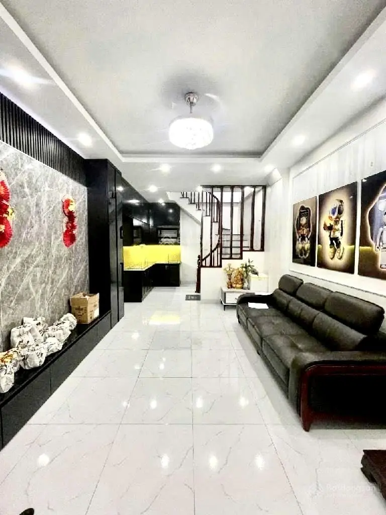 Bán nhà Thanh Bình Mỗ Lao, ngõ nông, nhà đẹp nội thất hiện đại, chỉ hơn 5 tỷ