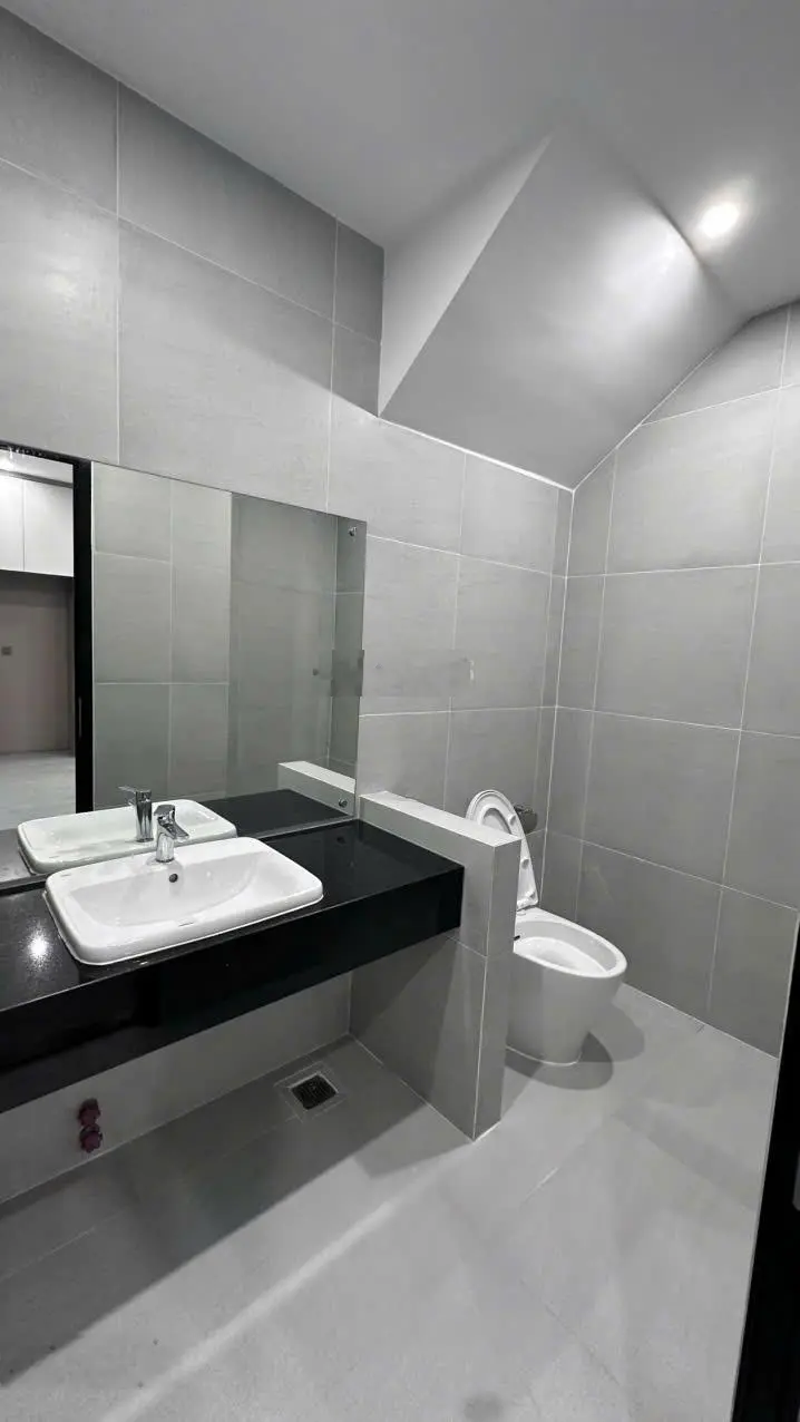 Căn biệt thự mới đường 27m Gói 7 KĐT Mỹ Gia. 216m2 ngang 10m, bao toàn bộ thuế phí sang nhượng