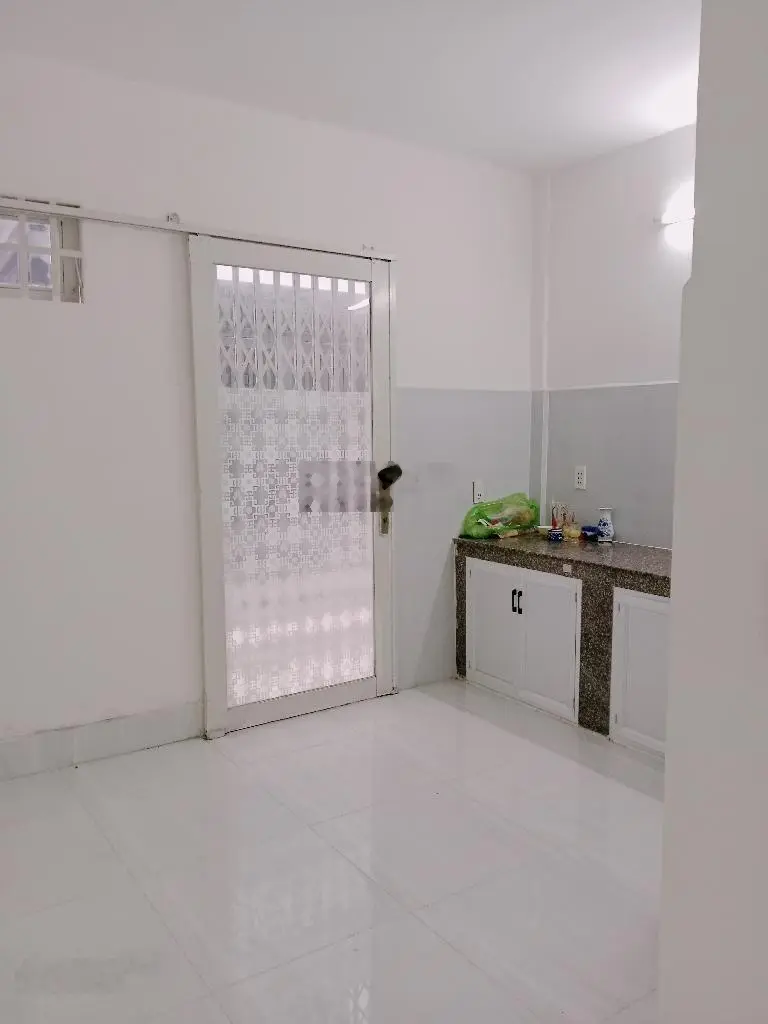 Nhà vườn lài - tân phú - hẻm 4m - xe hơi tới nhà - 61m - 2 tầng - 2pn- 2wc - chỉ 5.8 tỷ.