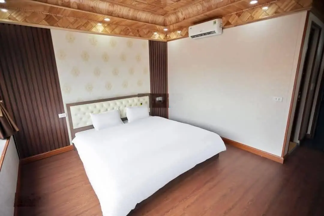 Giá cũ 5tỷ2 giảm sâu hơn 400tr bán trong tuần Shophouse tại Sapa Jade Hill, 4,75 tỷ 65m2, 6PN, 6WC