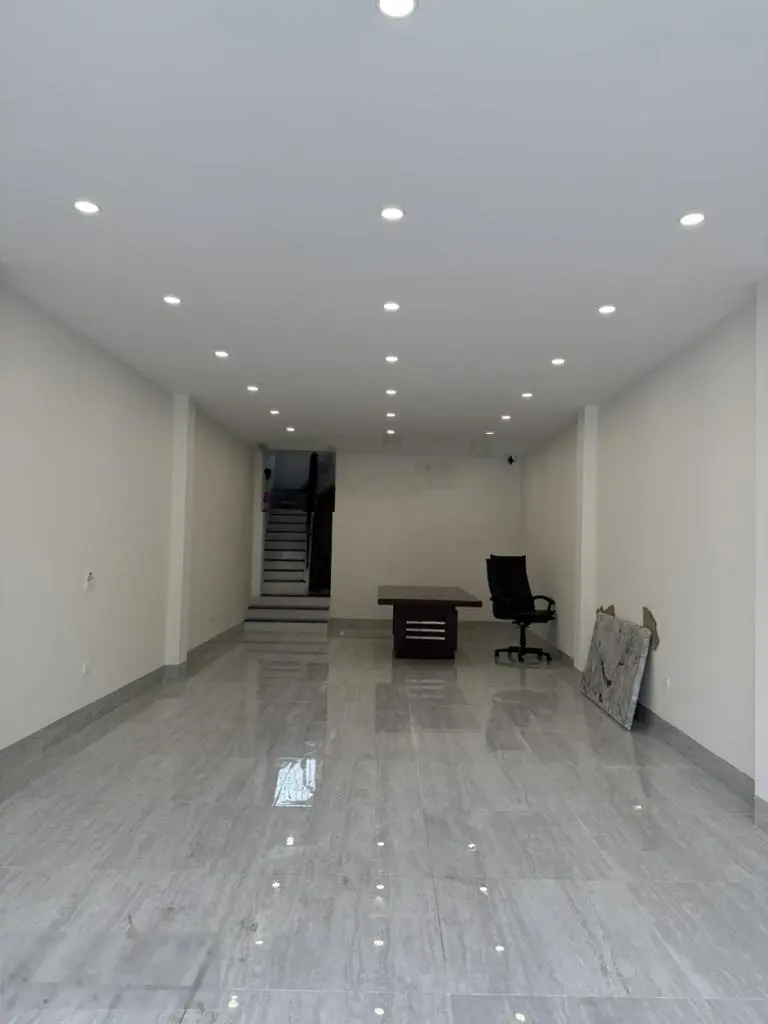 Siêu phẩm nhà 5 tầng ô tô kinh doanh phố Phạm Văn Nghị, Bắc Từ Liêm 52m2 giá 12 tỷ