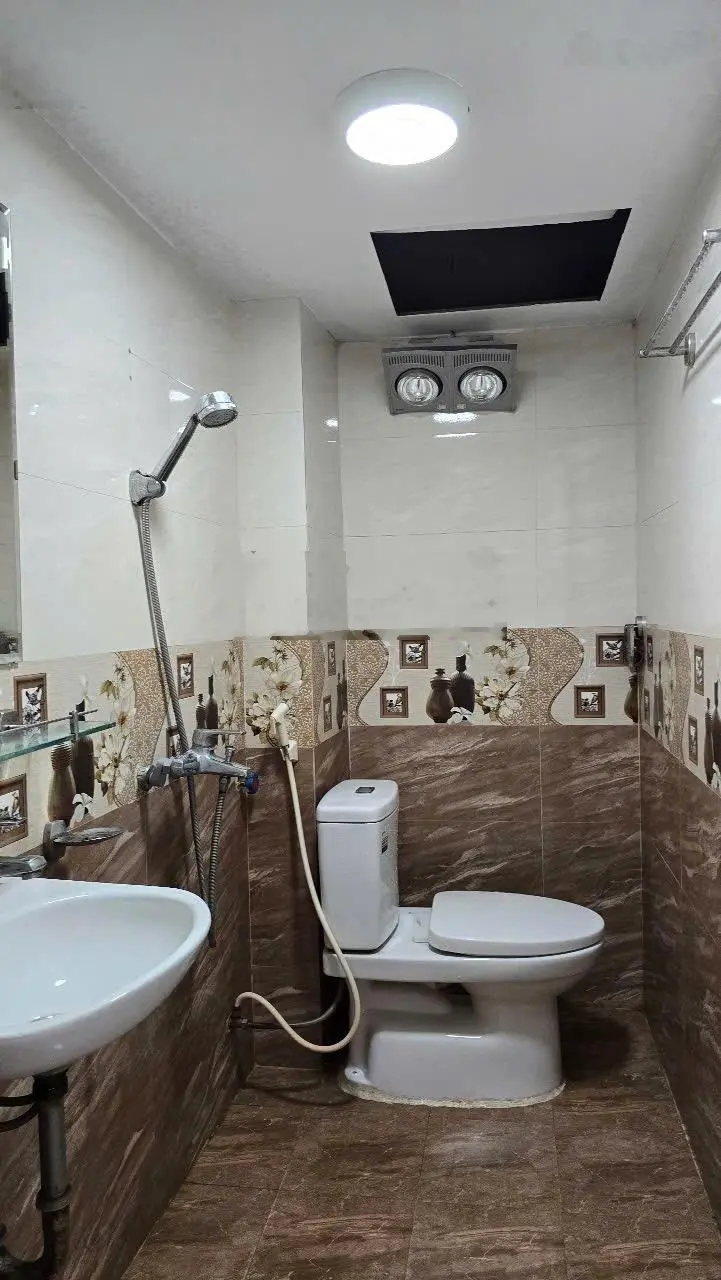 Bán nhà 4.5 tầng phố tứ liên, tây hồ, hà nội :0981222026