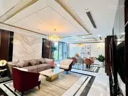 Cần bán căn chung cư 2 ngủ, 91m2 tầng trung tại Green Diamond 93 Láng Hạ view hồ đẹp. Giá chỉ 9tỷ