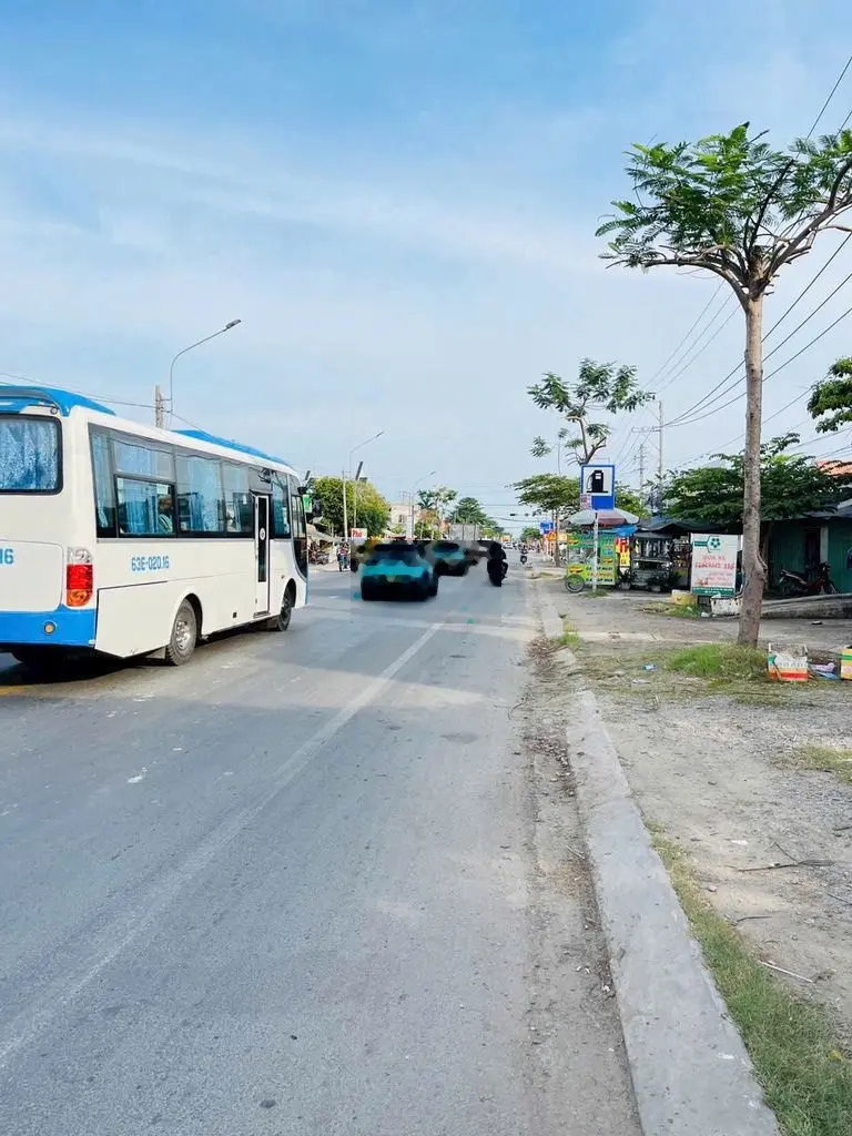 Cần bán 200m2 đất thổ mặt tiền QL50, kết nối TPHCM chỉ 10km