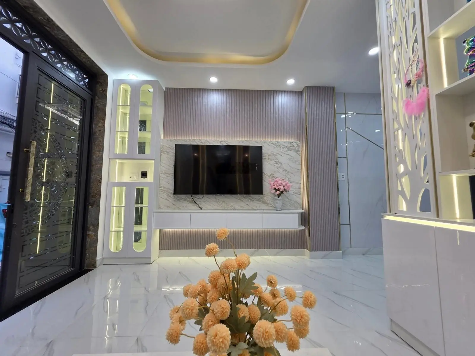 Nhà đẹp hiện đại - 3 tầng p.phú thuận quận 7