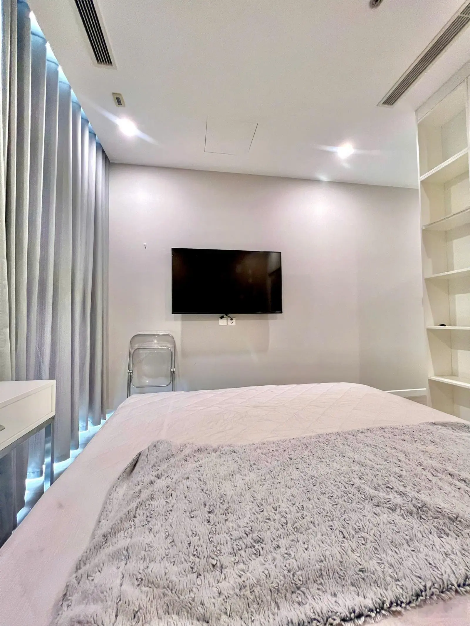 Bán căn hộ đẹp tại chung cư The Nine, giá siêu hời 6,5 tỷ VND, diện tích 77m2 2 phòng ngủ 2wc