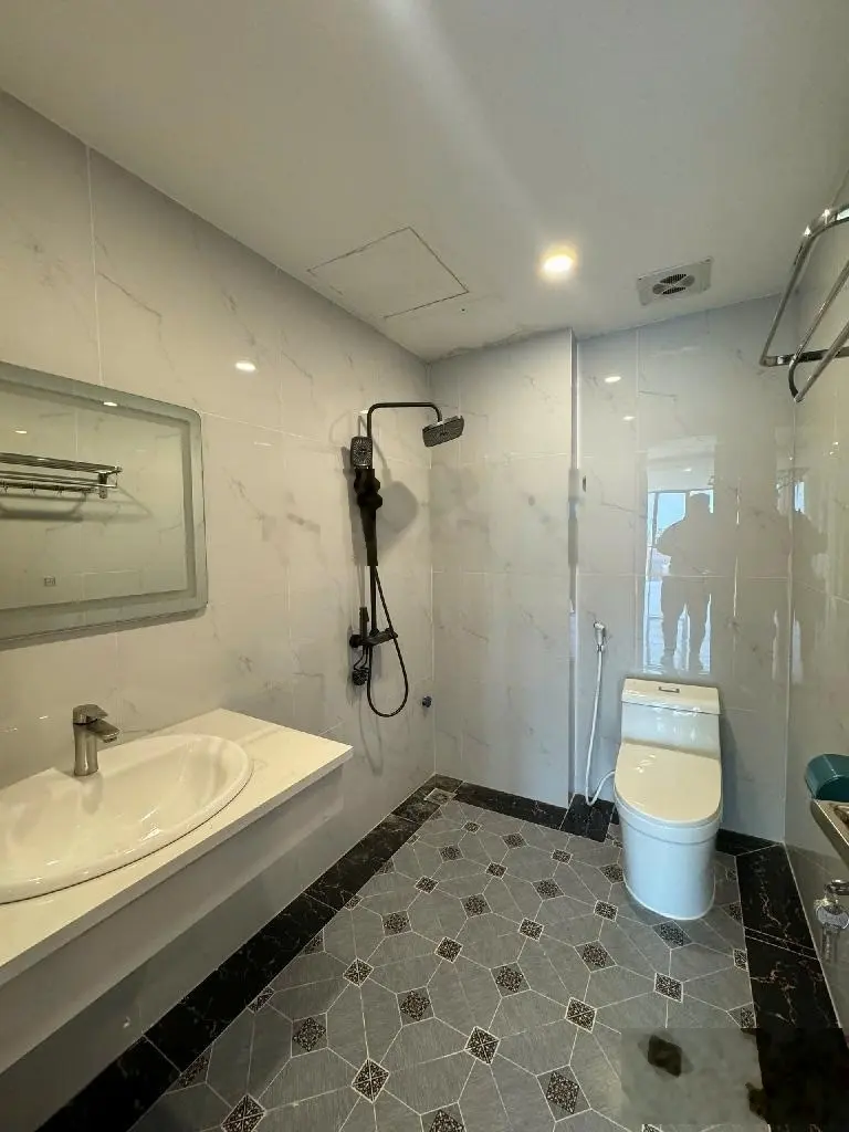 *Mặt Phố* Đàm Quang Trung*5 tầng Kinh doanh - Xe Cộ tấp nập ngày đêm 52,7m +MT 5,7m