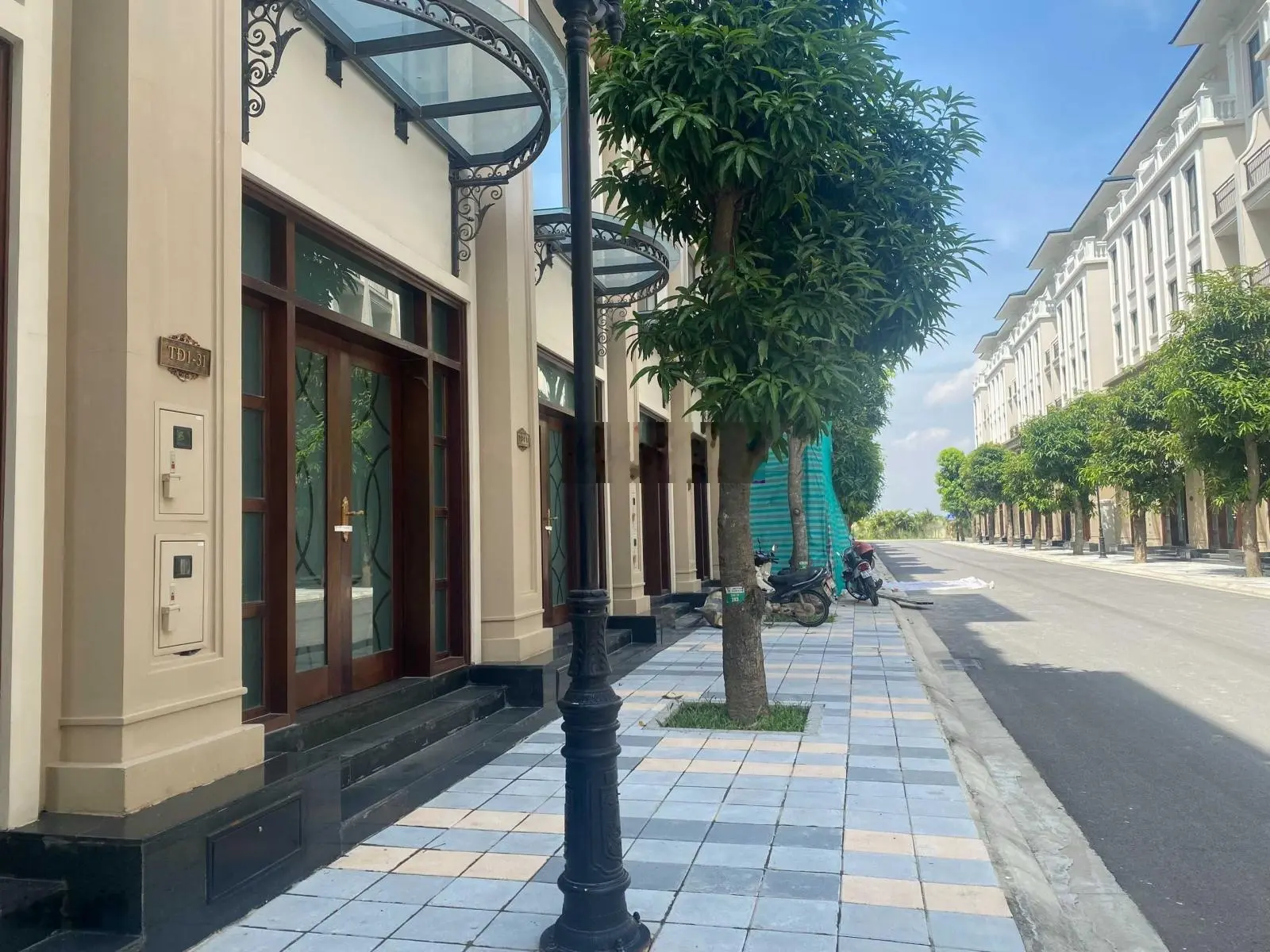 Bán liền kề 60m Thời Đại 5, Vinhome Ocean Park 3 The Crown - Giá 8,2 tỷ, hướng Đông Nam
