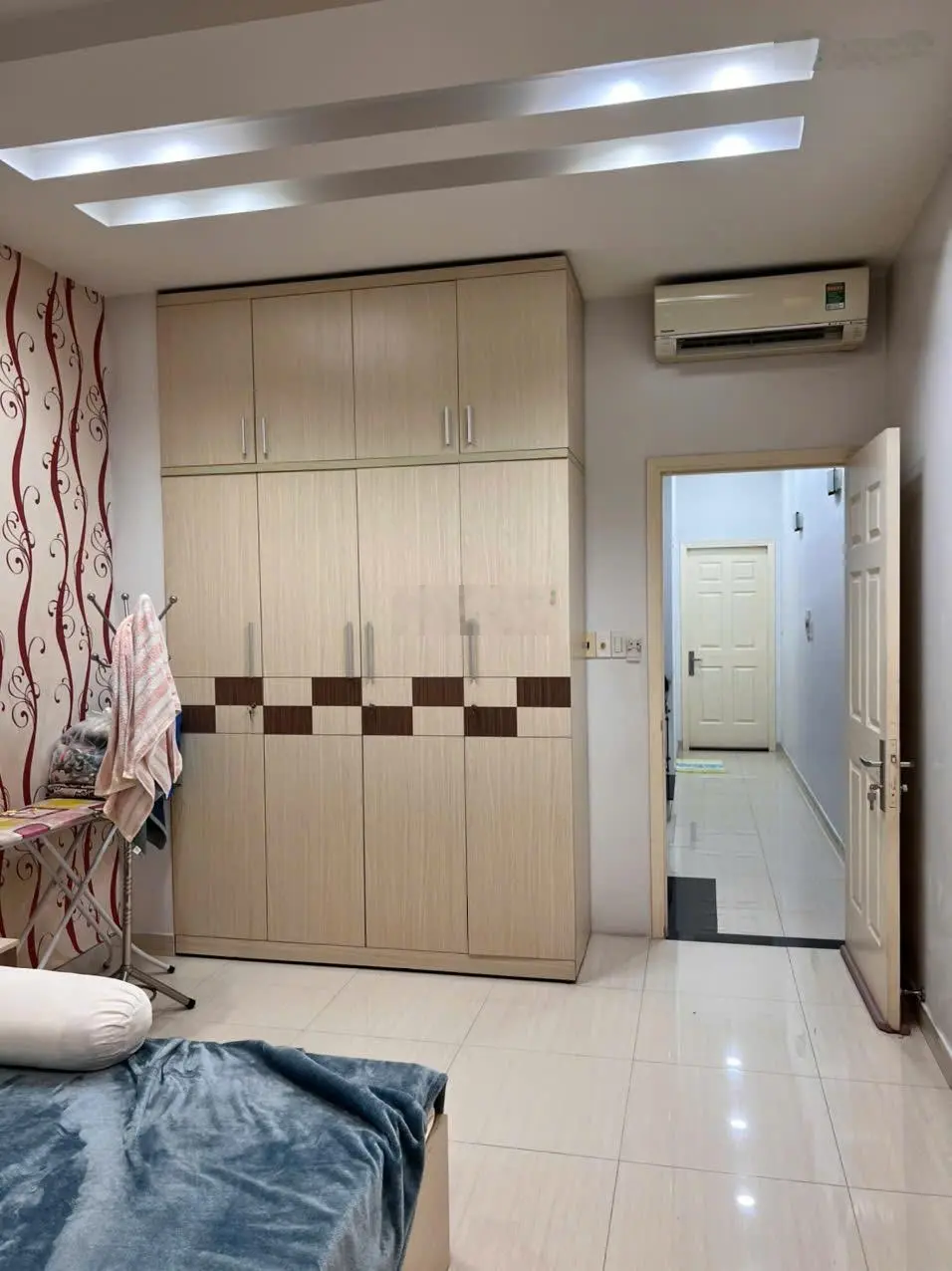 Bán gấp nhà 2 mặt tiền đường số 6, phường 4, quận 4