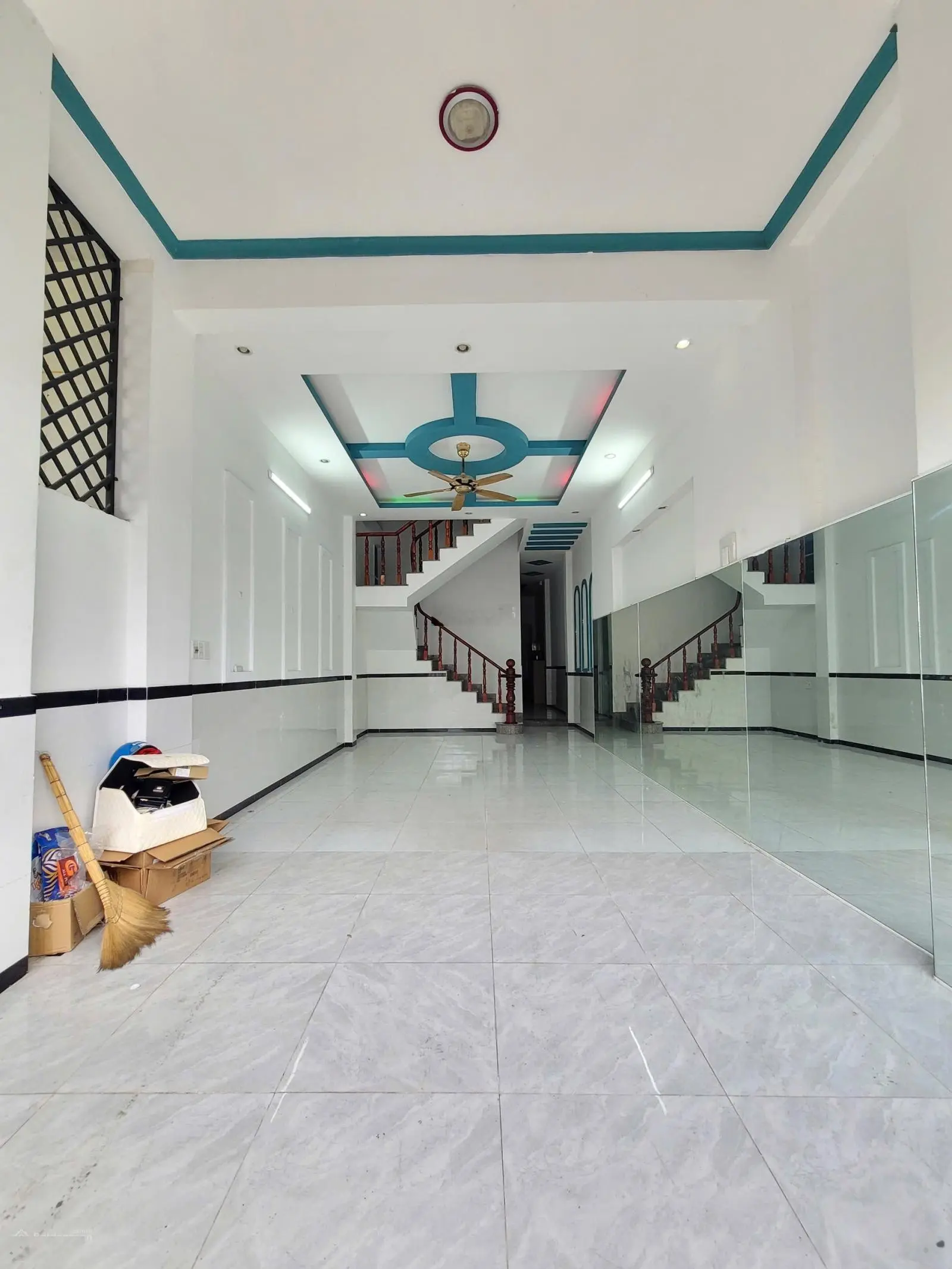 Nhà 1 trệt 1 lầu 74,8m2 3 tỷ TL cách chợ Tân Long 200m P. Tân Đông Hiệp