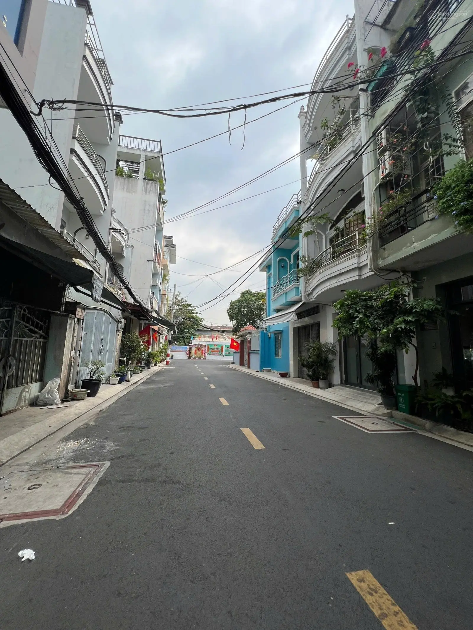 Bán nhà đường 10m Luỹ Bán Bích (4m x 15m) nhà 1 trệt 1 lửng