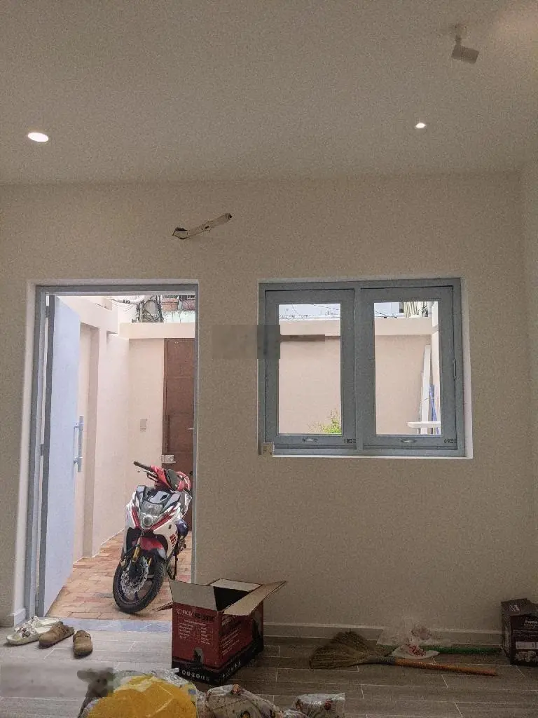Chủ ngộp bán gấp nhà Nguyễn Văn Linh, Tân Thuận Tây Q7 80m2 4*20 - chỉ nhỉnh 6 tỉ còn thương lượng