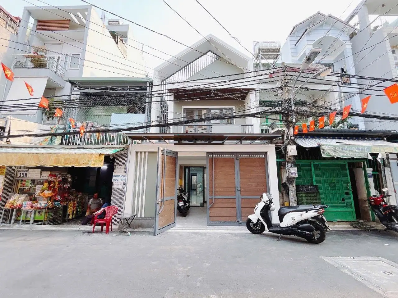 Bán Nhà 5x20m Mặt Tiền Hẻm 12m đường Lê Văn Lương, Tân kiểng,Q7,Nhà Mới, Vị Trí đẹp Giá rẻ 11.3ty