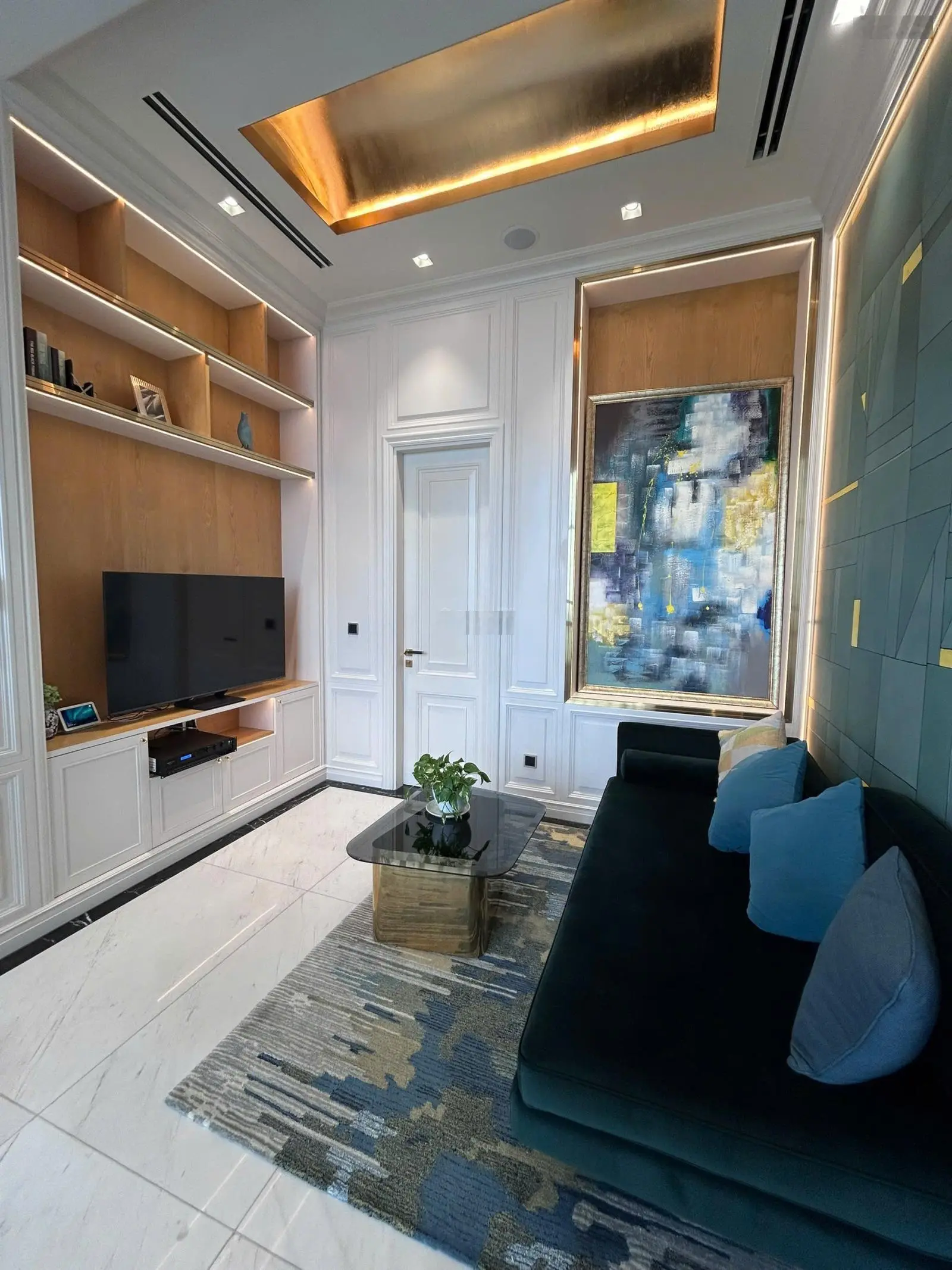 Bán penthouse nội thất sang trọng view sông q2 thảo điền. liên hệ 0902 835 ***