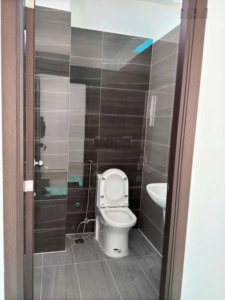 Hàng hot bùi đình túy chỉ 8 tỷ 9