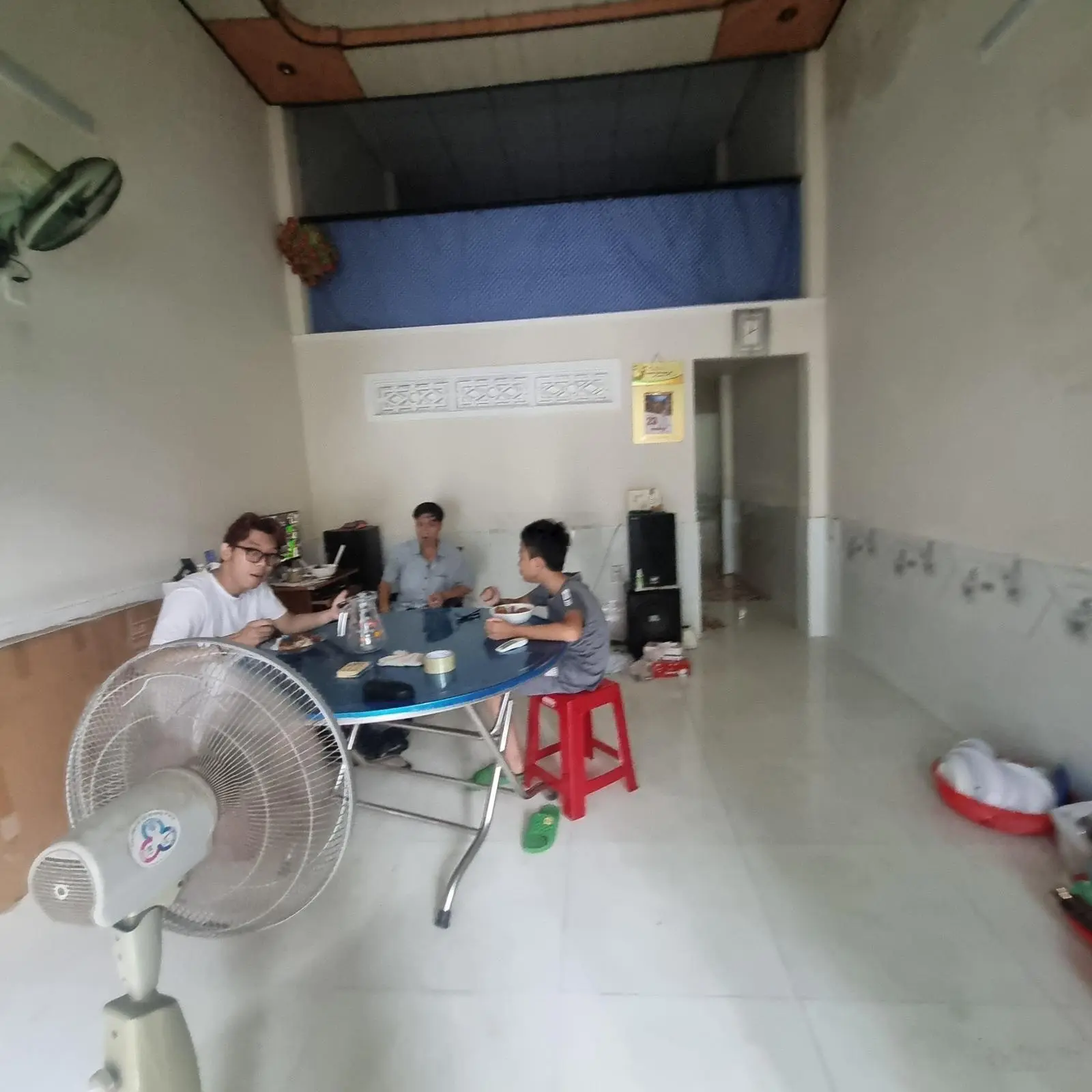 Bán đất tặng nhà kiệt oto nguyễn phước nguyên, ngay sát chợ thuận an.