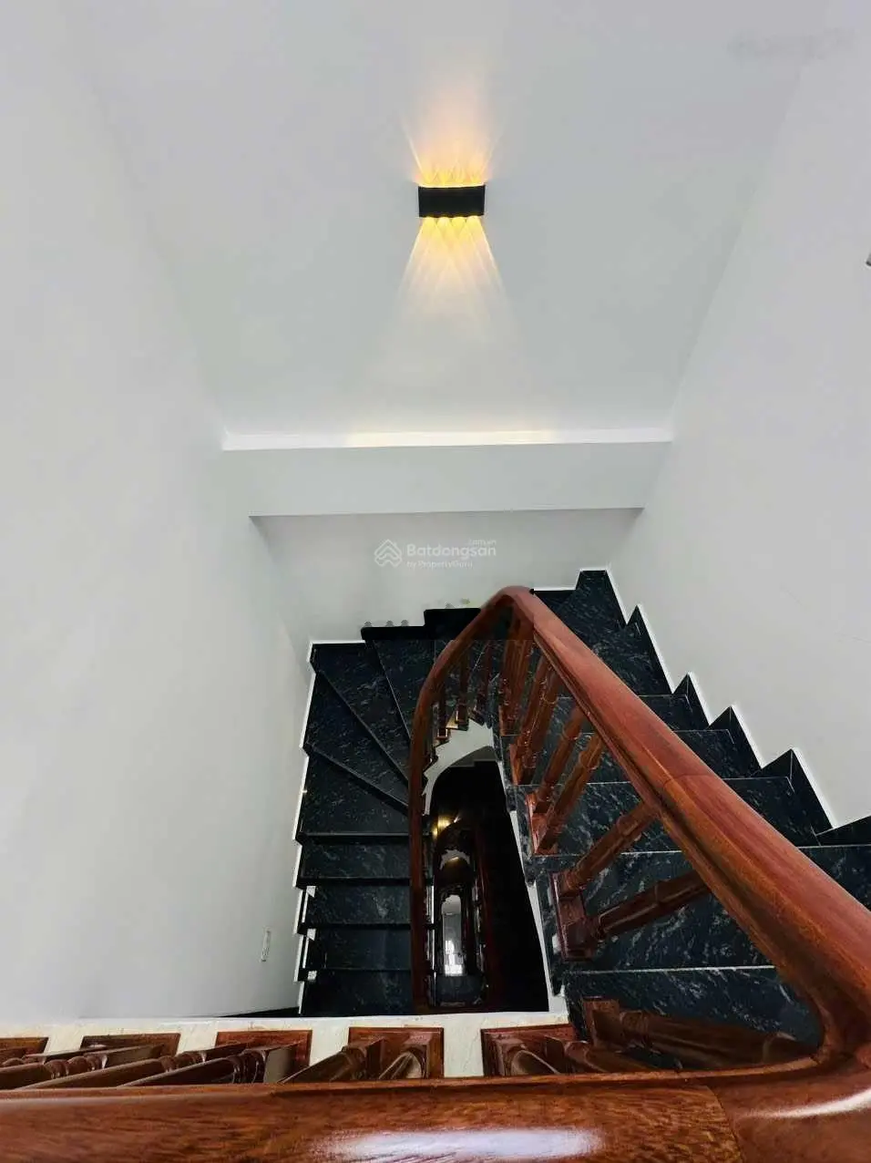Bán nhà Quỳnh Đô, Vĩnh Quỳnh, Thanh Trì, vị trí trung tâm ngay chợ quỳnh đô, DT 40m, MT 4.8m 4 tầng