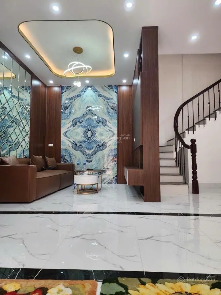 Vương thừa vũ - ô tô tránh sát nhà - khu quân đội - dt: 50m2; mt: 8.6 m - nhỉnh 10 tỷ
