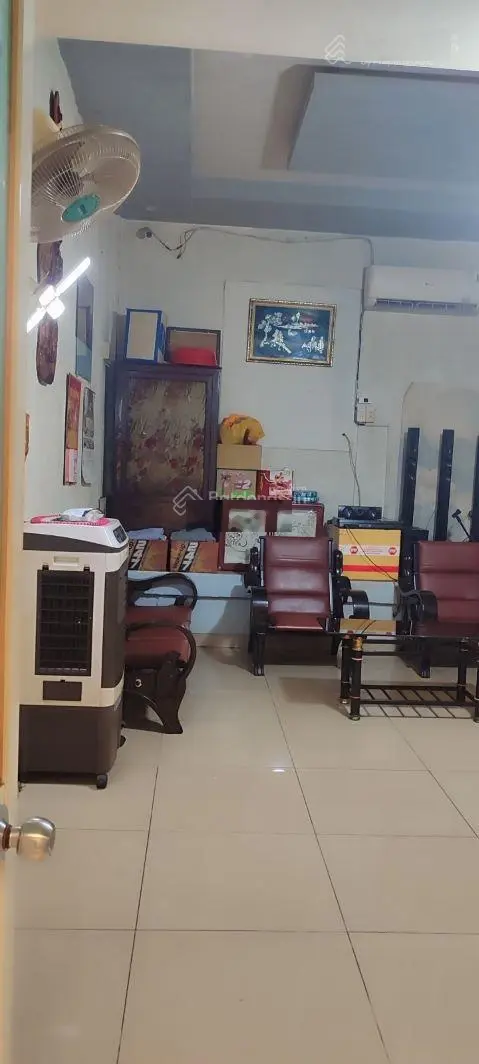 Bán nhà mặt tiền Quận 1 TPHCM gần chợ Tân Định 105 m2- 32 tỷ 500